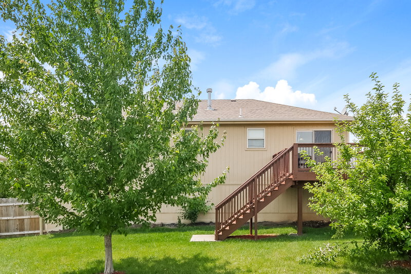 2,320/Mo, 705 Hibiscus CR Belton, MO 64012 Rear View