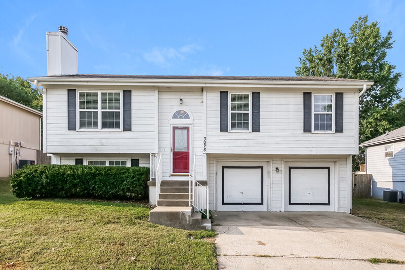 1,740/Mo, 3026 SW Shadow Brook Dr Blue Springs, MO 64015 External View