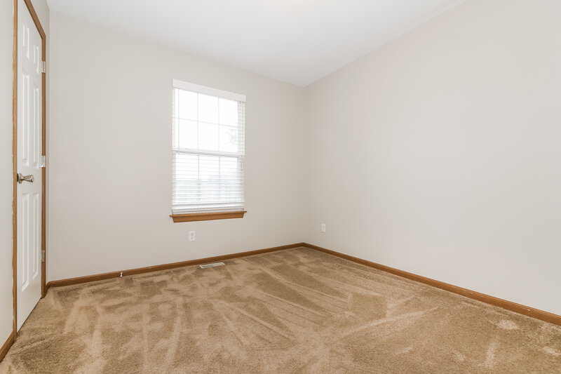 1,740/Mo, 3026 SW Shadow Brook Dr Blue Springs, MO 64015 Bedroom View 2