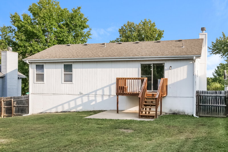 1,740/Mo, 3026 SW Shadow Brook Dr Blue Springs, MO 64015 Rear View 2