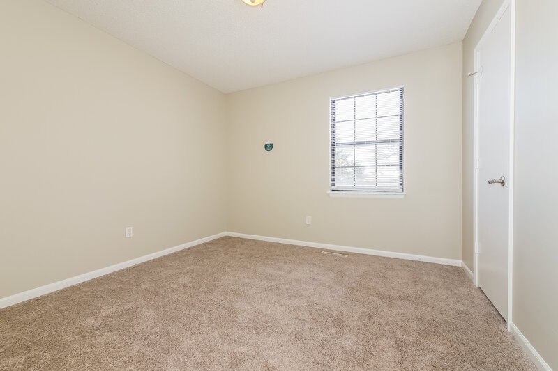 1,995/Mo, 1509 NW 50th St Blue Springs, MO 64015 Bedroom View 2