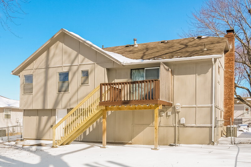 1,995/Mo, 1509 NW 50th St Blue Springs, MO 64015 Rear View 2