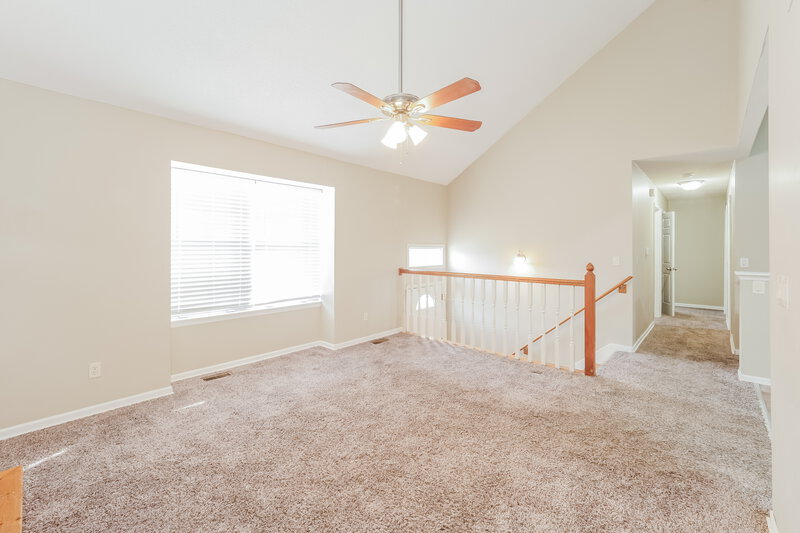 1,965/Mo, 1710 Cody Dr Raymore, MO 64083 Living Room View 2