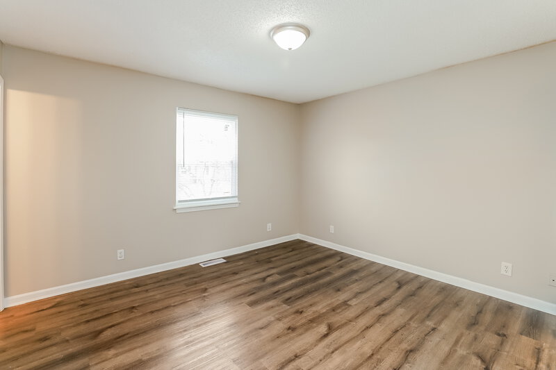 1,765/Mo, 902 Ridge Dr Belton, MO 64012 Main Bedroom View