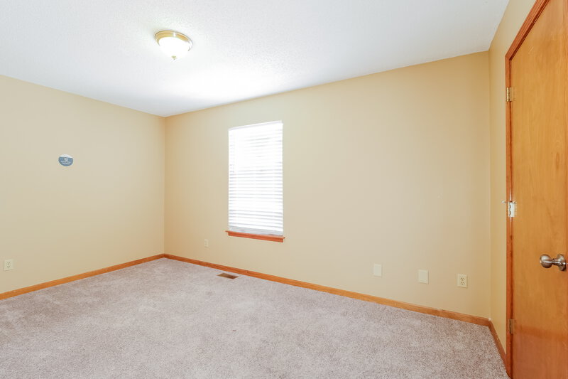 1,800/Mo, 17407 Cerrito Dr Belton, MO 64012 Bedroom View