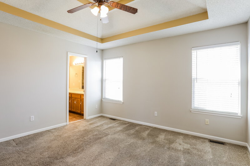 2,500/Mo, 1100 N Ponca Dr Independence, MO 64056 Main Bedroom View 2