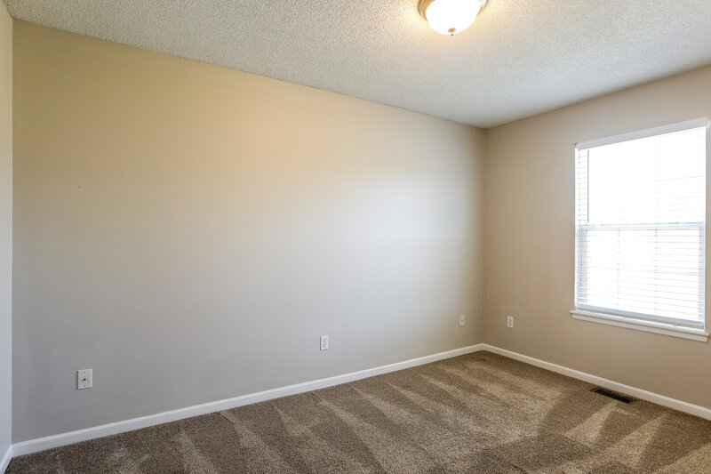 2,500/Mo, 1100 N Ponca Dr Independence, MO 64056 Bedroom View 2