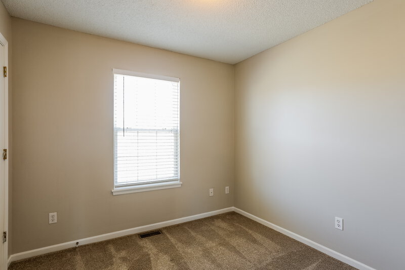 2,500/Mo, 1100 N Ponca Dr Independence, MO 64056 Bedroom View 4