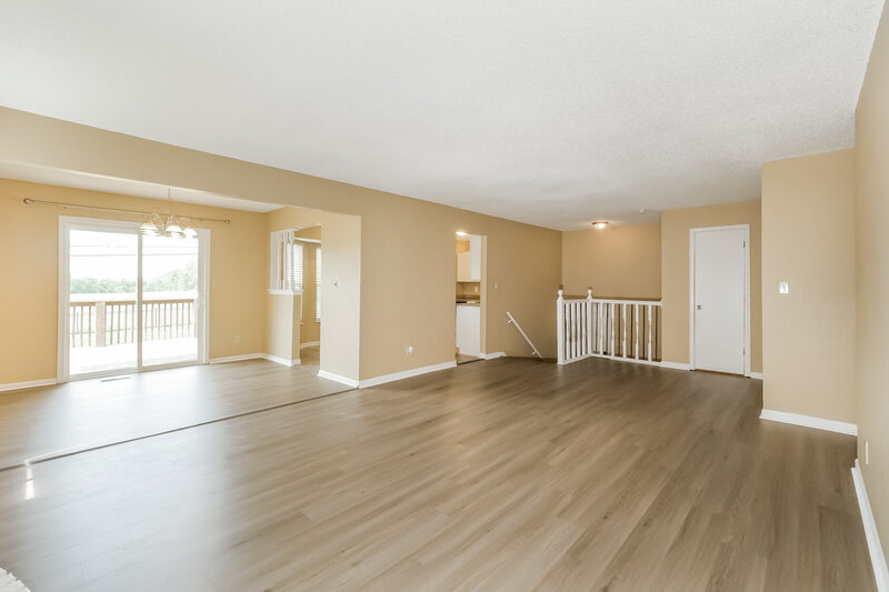 1,955/Mo, 307 NW Sherwood Dr Blue Springs, MO 64014 Living Room View 3