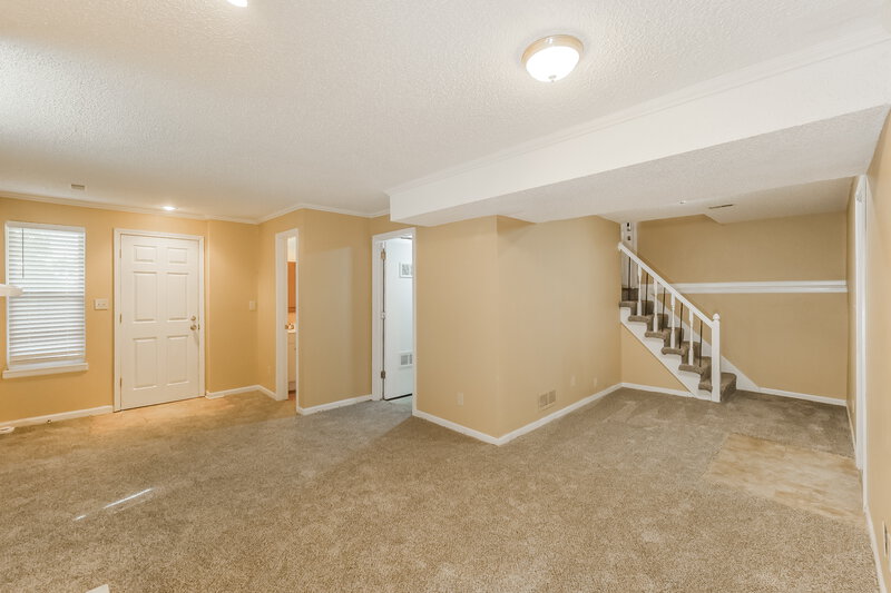 1,955/Mo, 307 NW Sherwood Dr Blue Springs, MO 64014 Basement View 2