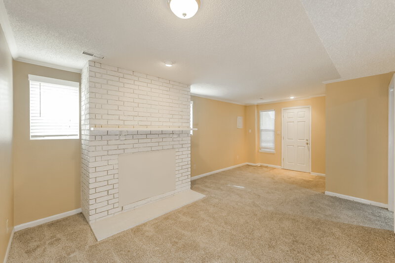 1,955/Mo, 307 NW Sherwood Dr Blue Springs, MO 64014 Basement View 3