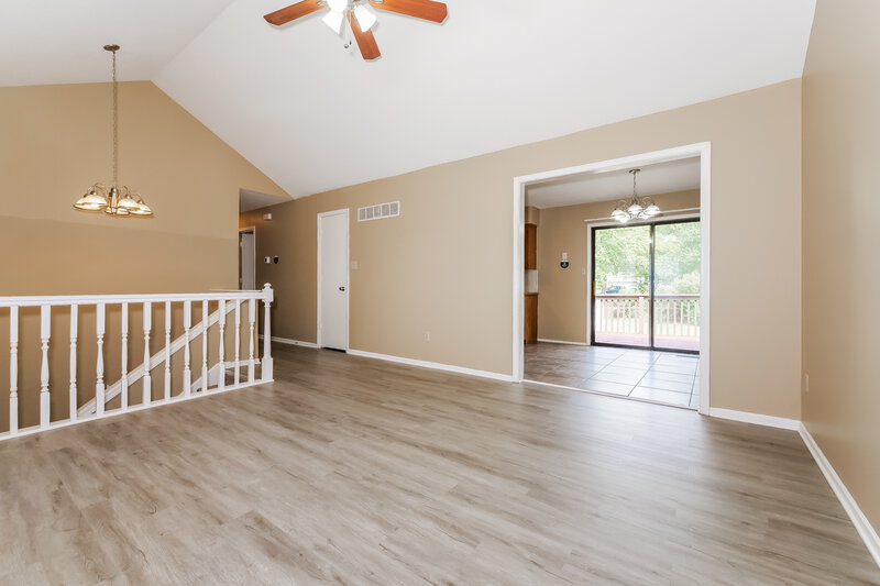 1,715/Mo, 106 Brent Rd Belton, MO 64012 Living Room View 3