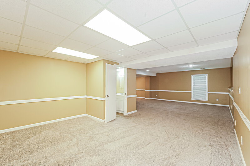 2,770/Mo, 9004 Arlington Ct Kansas City, MO 64138 Basement View