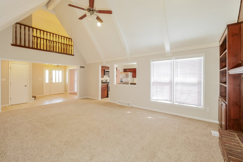 2,730/Mo, 3633 NE Basswood Dr Lees Summit, MO 64064 Living Room View 3