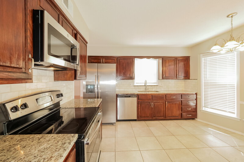 2,730/Mo, 3633 NE Basswood Dr Lees Summit, MO 64064 Kitchen View