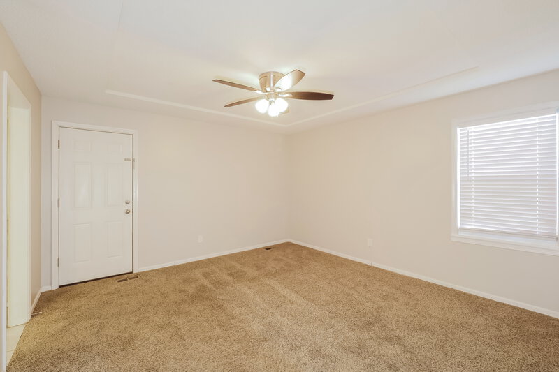 2,730/Mo, 3633 NE Basswood Dr Lees Summit, MO 64064 Main Bedroom View