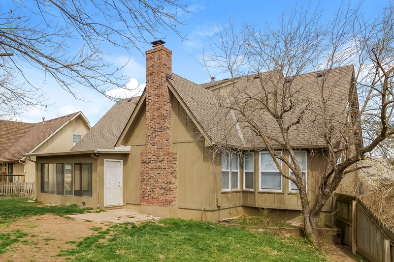 2,730/Mo, 3633 NE Basswood Dr Lees Summit, MO 64064 Rear View 2