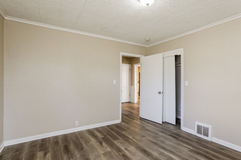 1,320/Mo, 11222 E 20th Ave Independence, MO 64052 Bedroom View 2