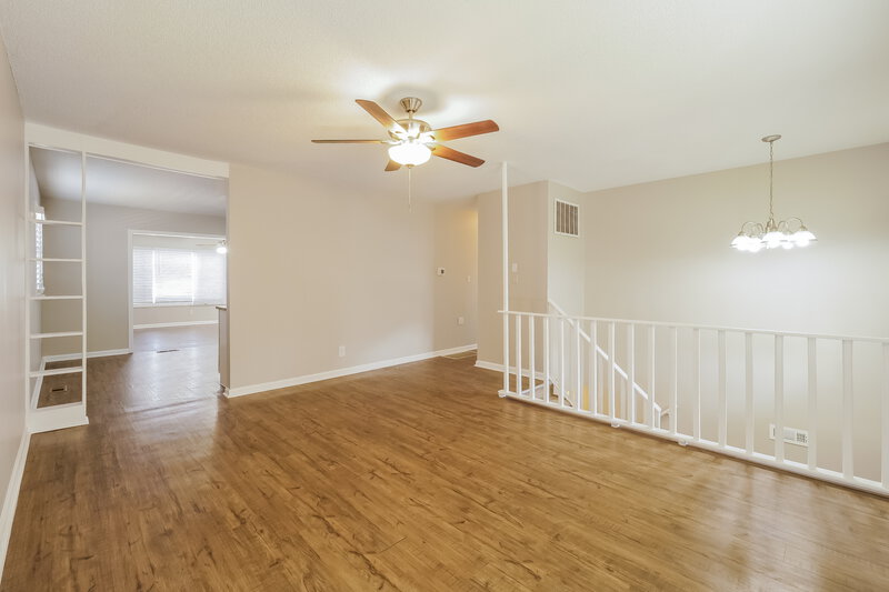 1,480/Mo, 8636 E 97th Terrace Kansas City, MO 64134 Living Room View