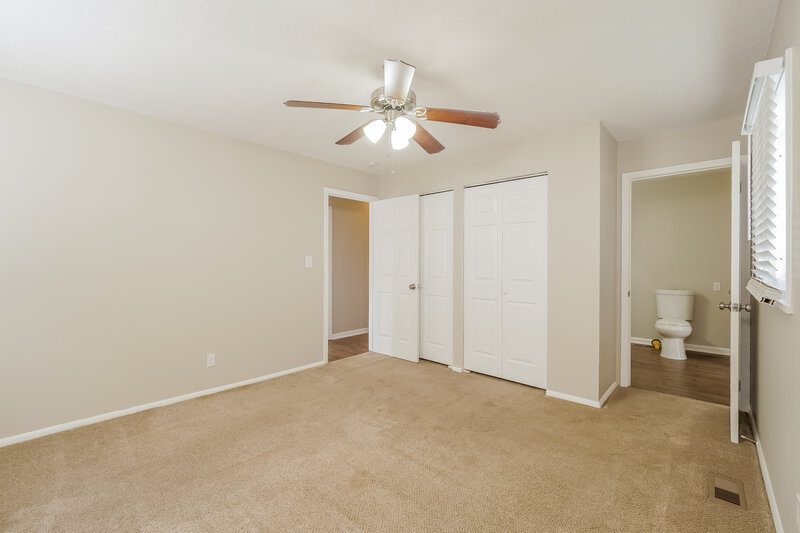 1,480/Mo, 8636 E 97th Terrace Kansas City, MO 64134 Main Bedroom View