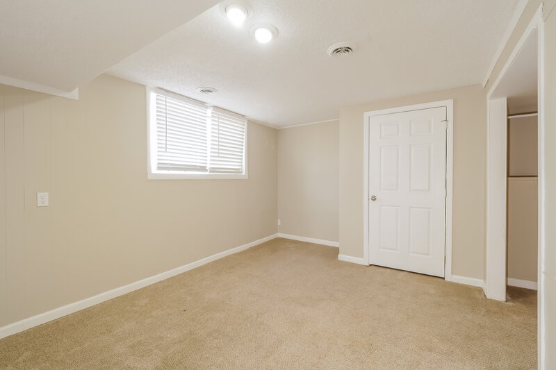 1,480/Mo, 8636 E 97th Terrace Kansas City, MO 64134 Bedroom View 2