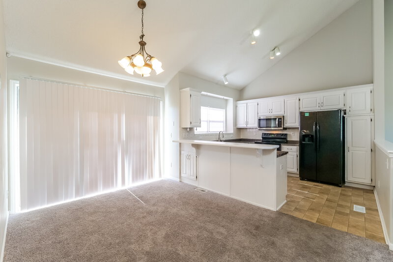 1,810/Mo, 33075 W 88th Ter De Soto, KS 66018 Dining Room View