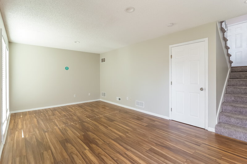 1,810/Mo, 33075 W 88th Ter De Soto, KS 66018 Family Room View 3