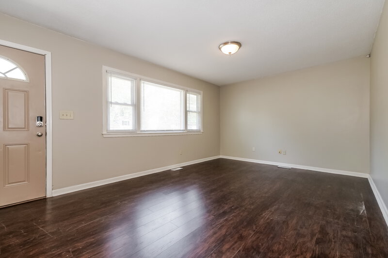 1,610/Mo, 720 S Alta Ln Olathe, KS 66061 Living Room View