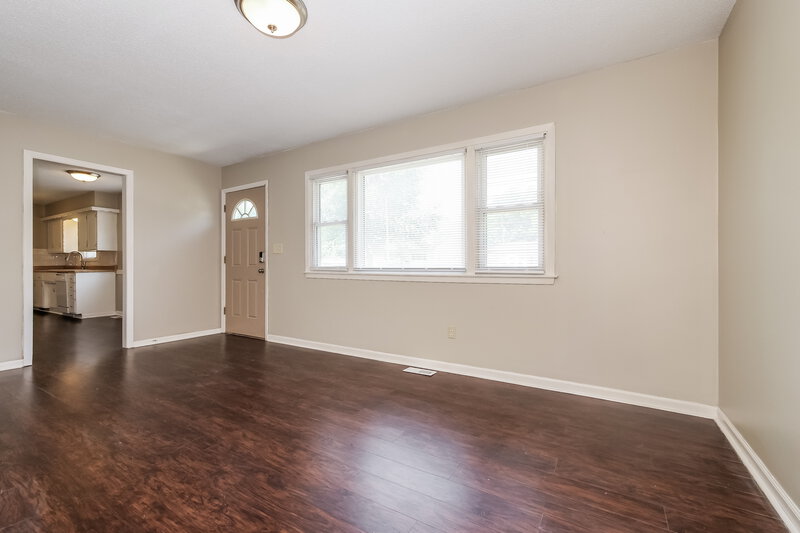 1,610/Mo, 720 S Alta Ln Olathe, KS 66061 Living Room View 2