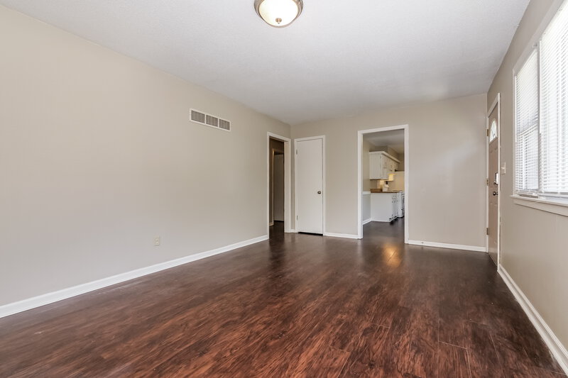 1,610/Mo, 720 S Alta Ln Olathe, KS 66061 Living Room View 3