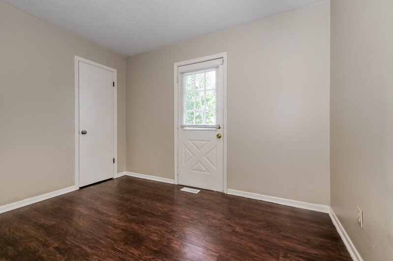 1,610/Mo, 720 S Alta Ln Olathe, KS 66061 Mud Room View