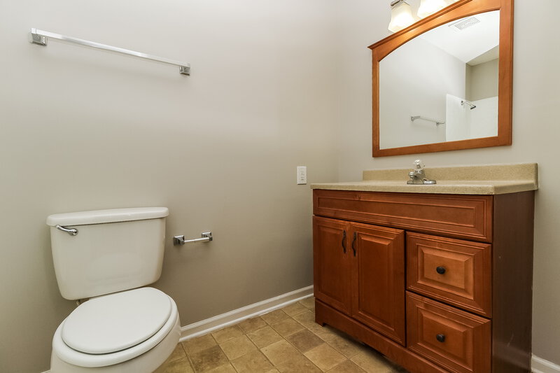 2,040/Mo, 19141 E 15th St N Independence, MO 64056 Powder Room View