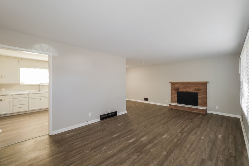 1,585/Mo, 1202 Baltimore St Pleasant Hill, MO 64080 Misc View 2