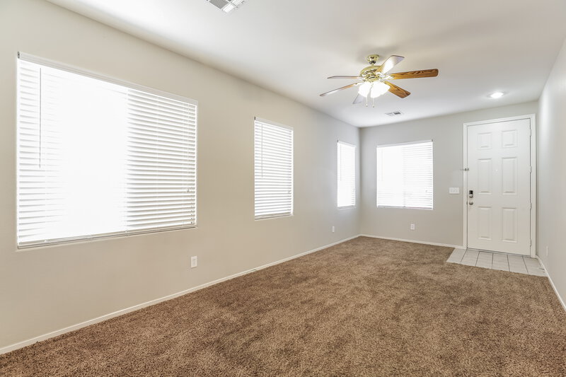 2,195/Mo, 10996 Scotch Rose St Henderson, NV 89052 Sitting Room View