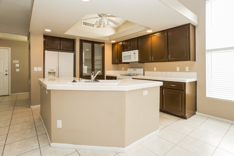 2,830/Mo, 8712 Country Pines Ave Las Vegas, NV 89129 Kitchen View