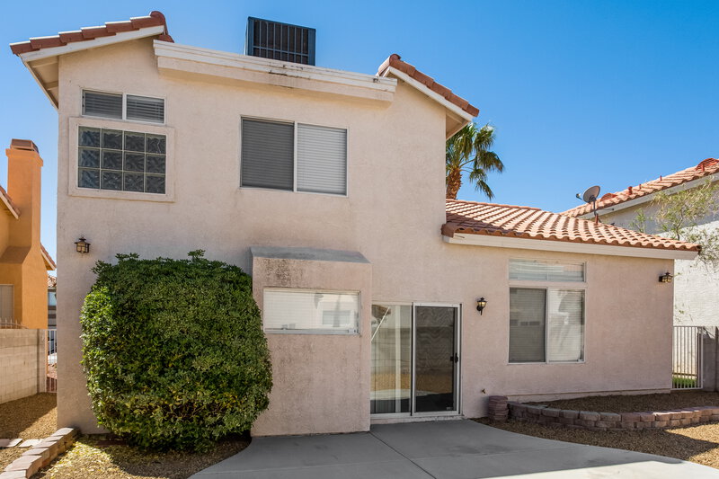 2,830/Mo, 8712 Country Pines Ave Las Vegas, NV 89129 Rear View