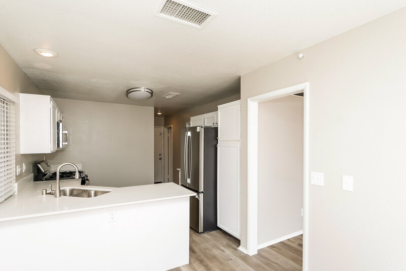 1,995/Mo, 1733 Autumn Rust Dr Las Vegas, NV 89119 Kitchen View 2