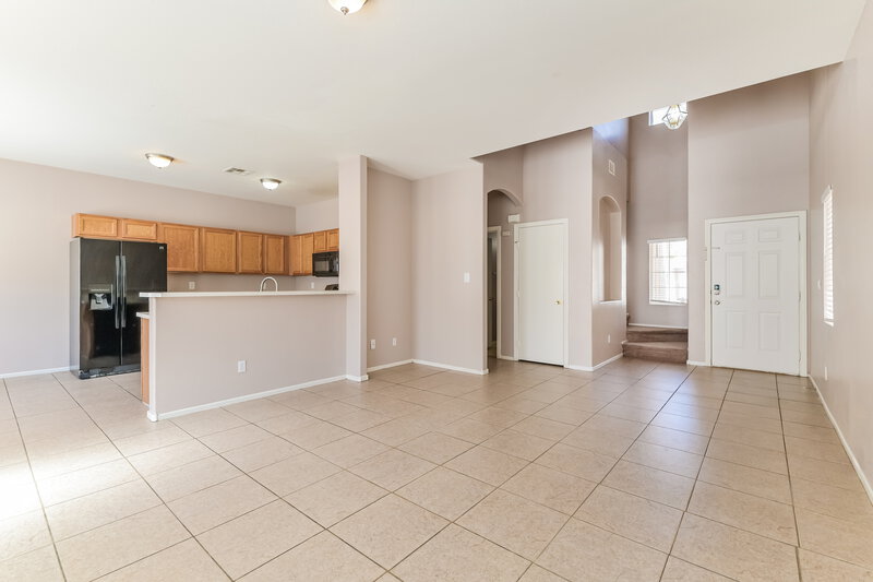 1,975/Mo, 5891 Gentleslope St Henderson, NV 89011 Living Room View 2