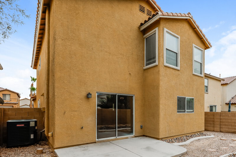 2,060/Mo, 6221 Mercer Valley St North Las Vegas, NV 89081 Rear View