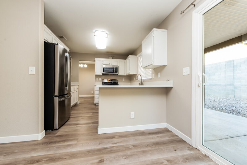 2,240/Mo, 7525 Wandering St Las Vegas, NV 89131 Kitchen View