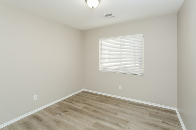 2,140/Mo, 4447 Acropolis Ave North Las Vegas, NV 89031 Bedroom View 2