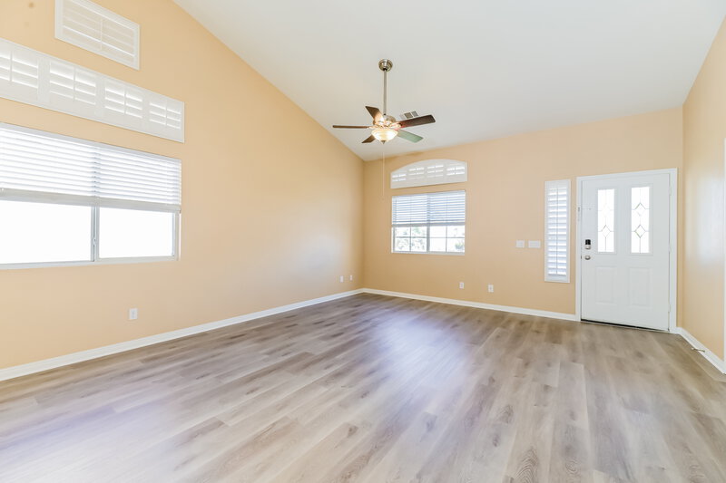 2,175/Mo, 245 Amber Light Ct Henderson, NV 89074 Living Room View 2
