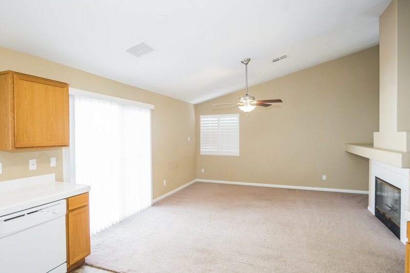 2,115/Mo, 245 Amber Light Ct Henderson, NV 89074 Dining Room View