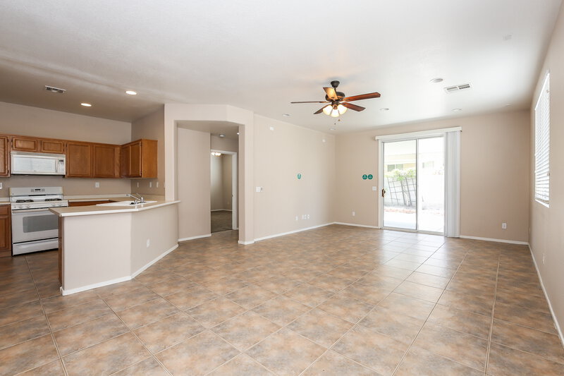 1,810/Mo, 5635 Indian Springs St North Las Vegas, NV 89031 Living Room View 3