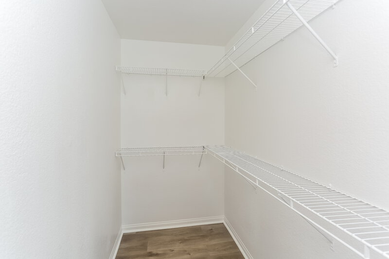 2,195/Mo, 6727 Scarlet Star Ave Las Vegas, NV 89130 Walk In Closet View