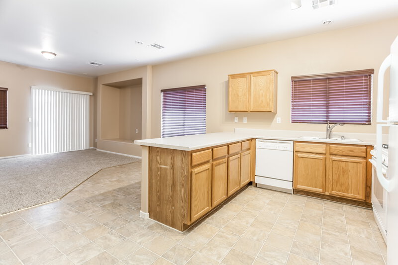 1,715/Mo, 3718 Lilly Star Ct North Las Vegas, NV 89031 Kitchen View