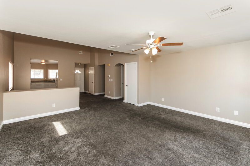 2,150/Mo, 1026 Cliffbrook Hedge Ave North Las Vegas, NV 89081 Misc View 2
