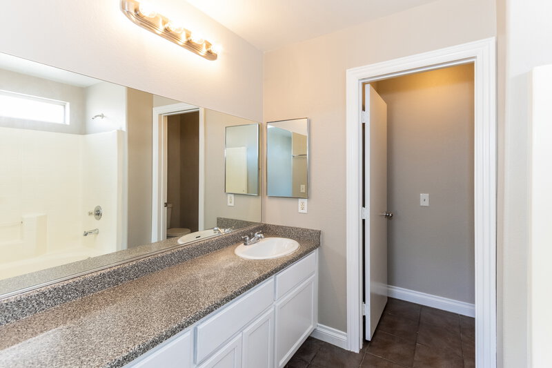 2,150/Mo, 1026 Cliffbrook Hedge Ave North Las Vegas, NV 89081 Misc View 7