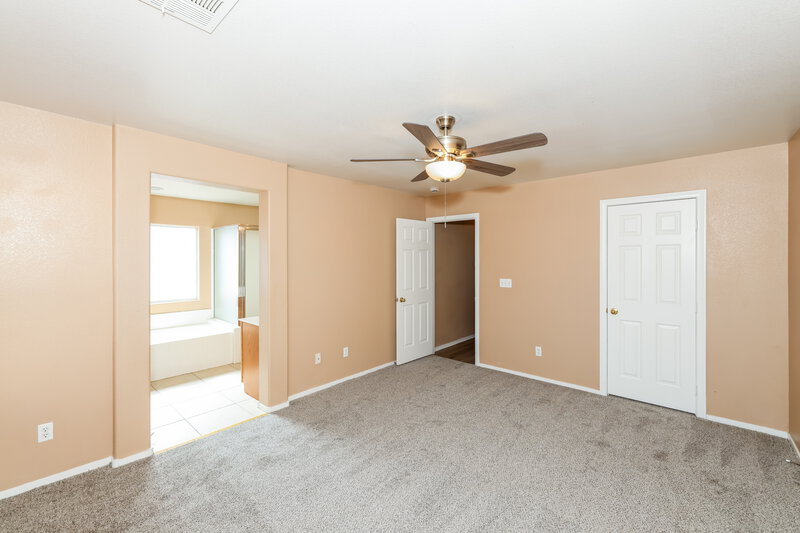 2,060/Mo, 2808 River Ranch Pl North Las Vegas, NV 89081 Main Bedroom View 2