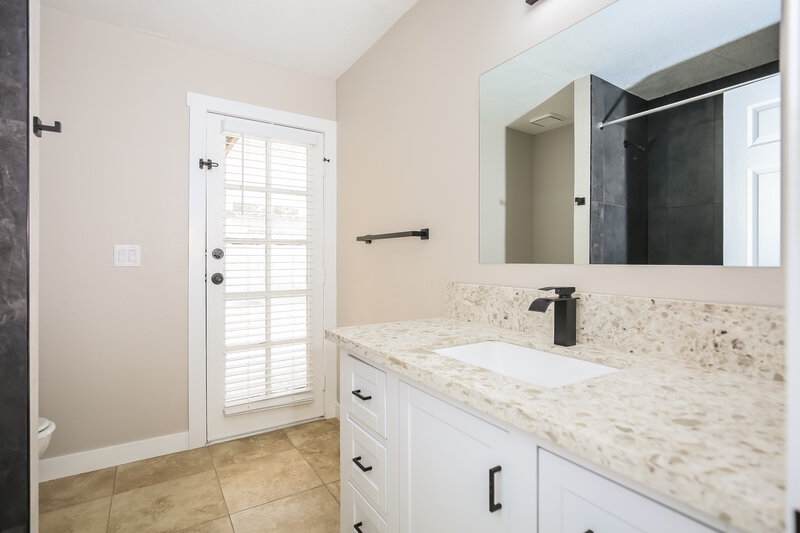2,155/Mo, 4821 Evergreen Glen Dr Las Vegas, NV 89130 Bathroom View